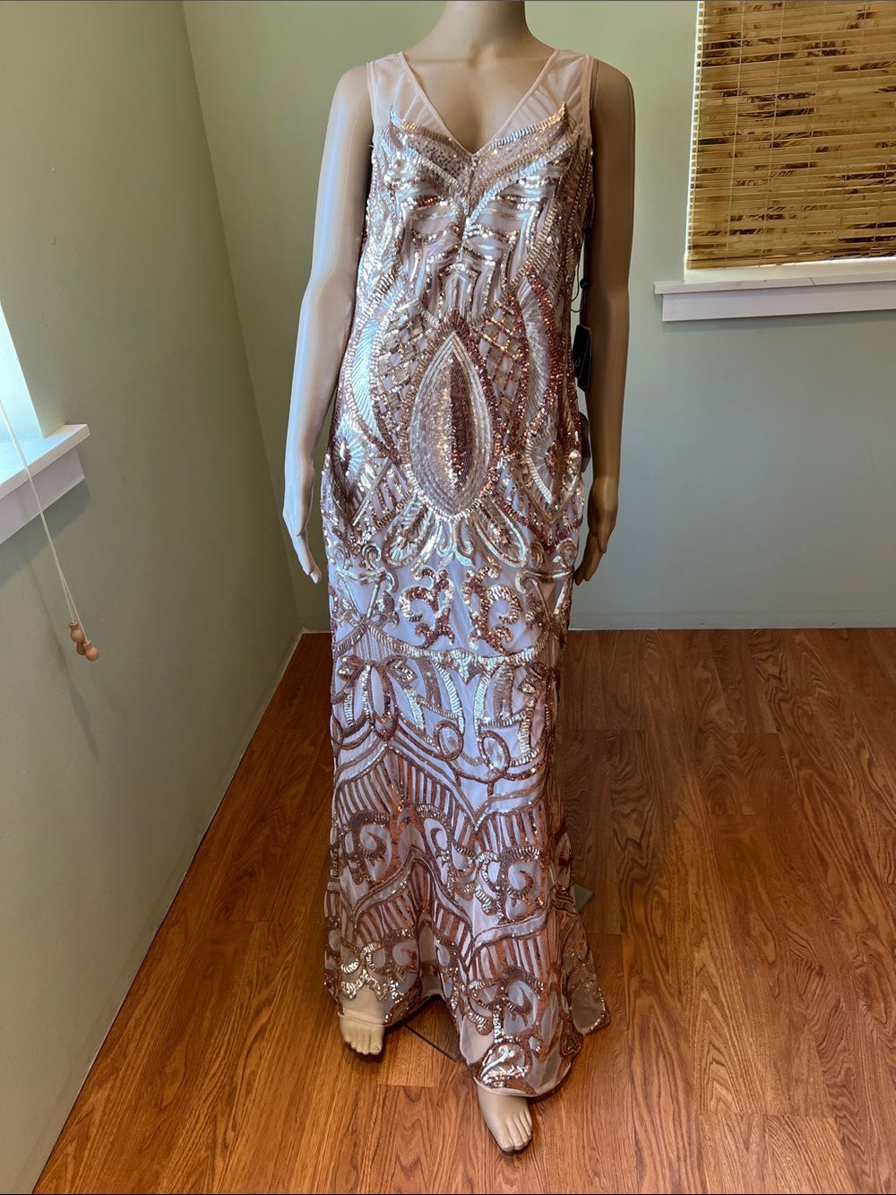 Adrianna Papell Sequin Sheer Illusion Evening Mermaid Gown in Rose Gold Size 12P